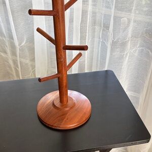 Hearth & Hand Rich Brown Mug Holder